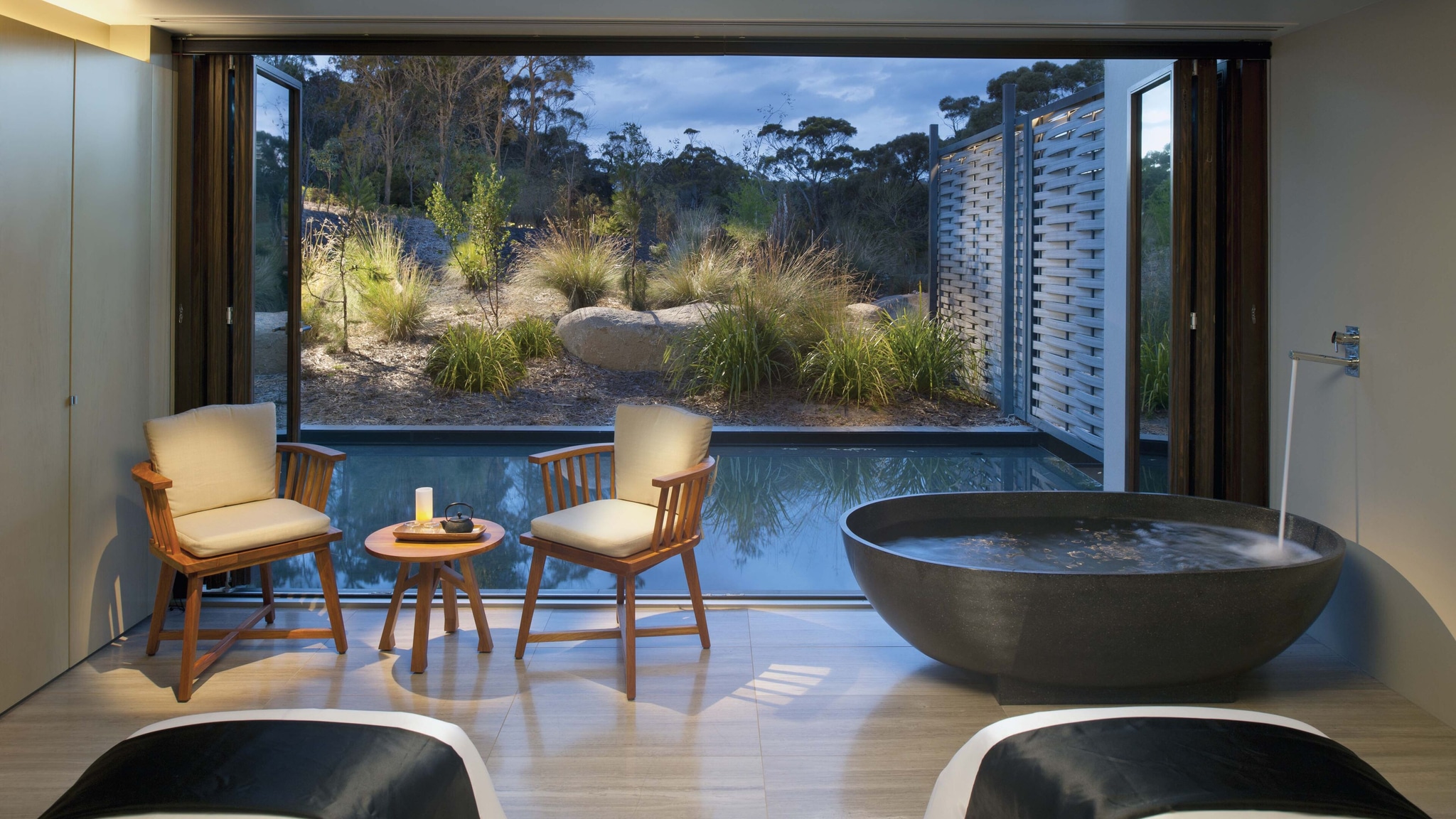Spa Saffire Interior 37